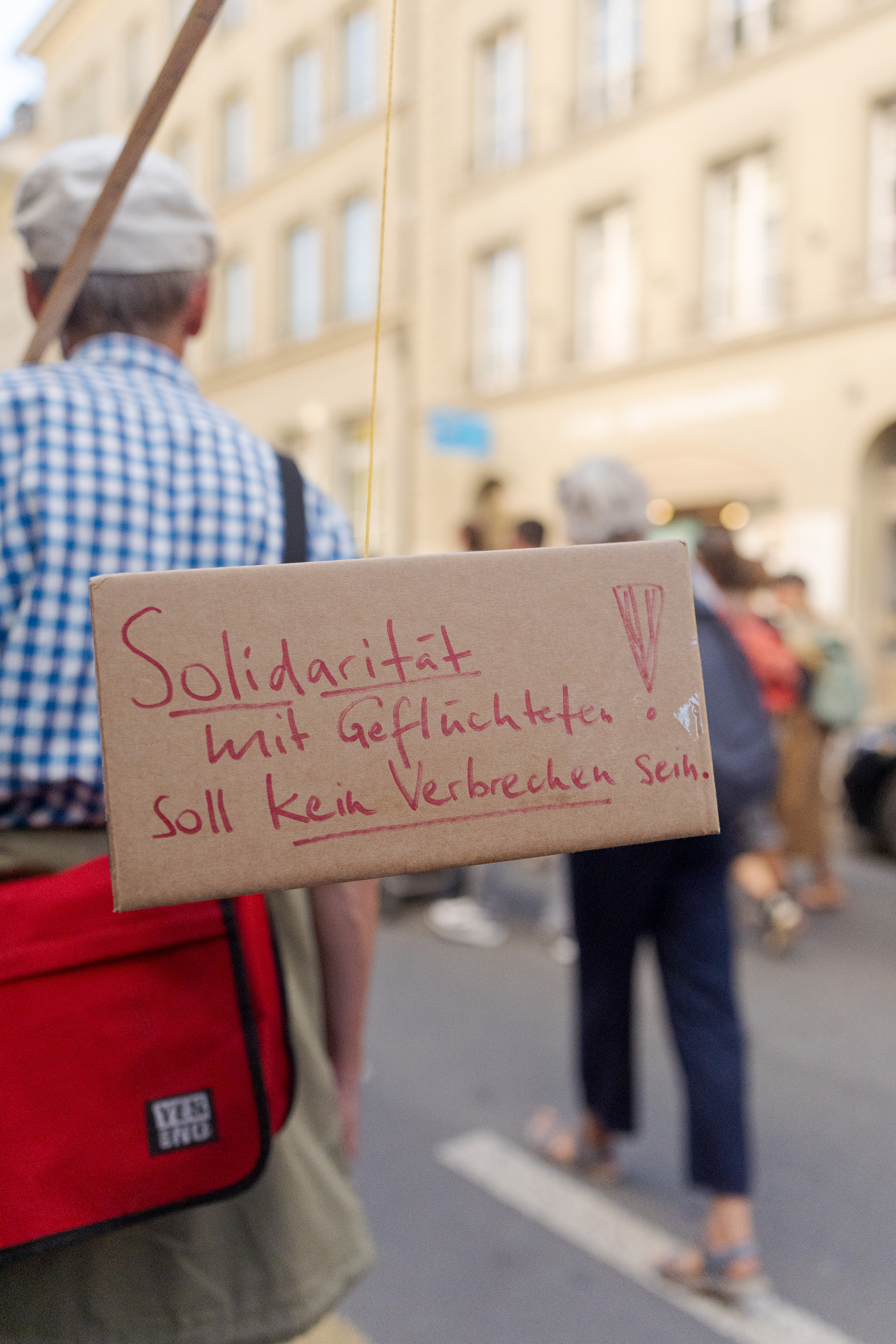 Schild Solidarität ist kein Verbrechen